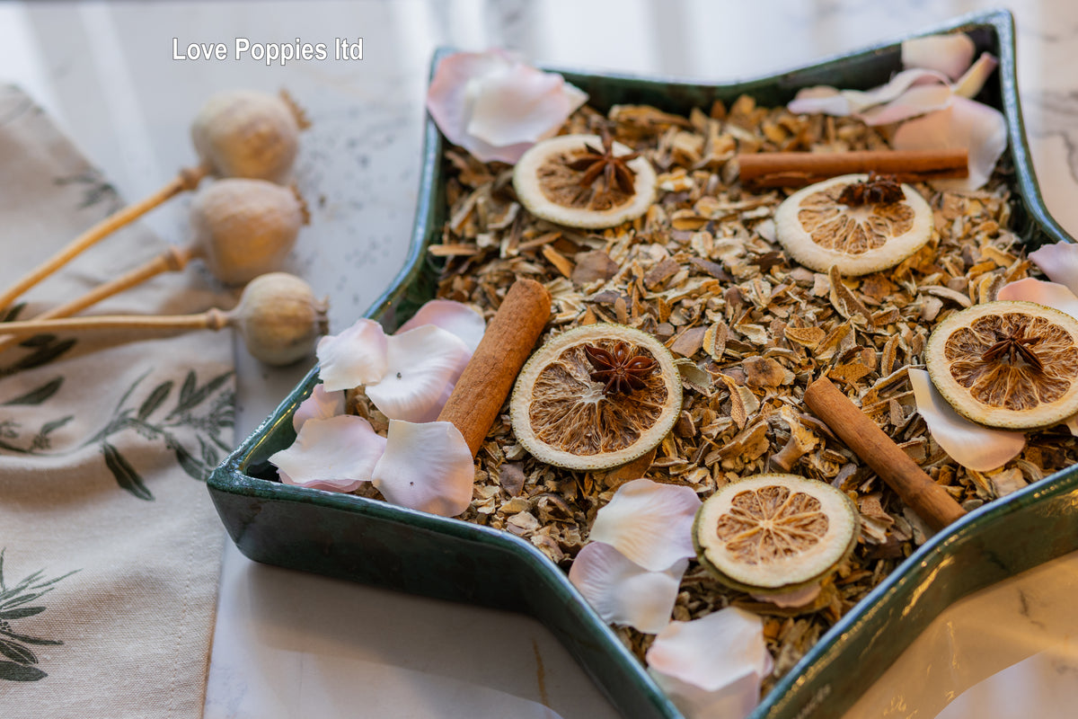 All Year Round -  British Heritage Potpourri (200g)