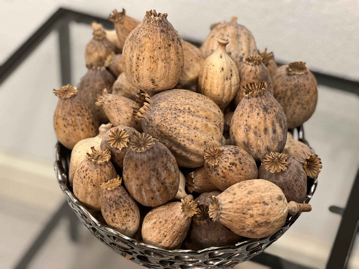 British Dried Poppy Pods weight approx (Half kg)